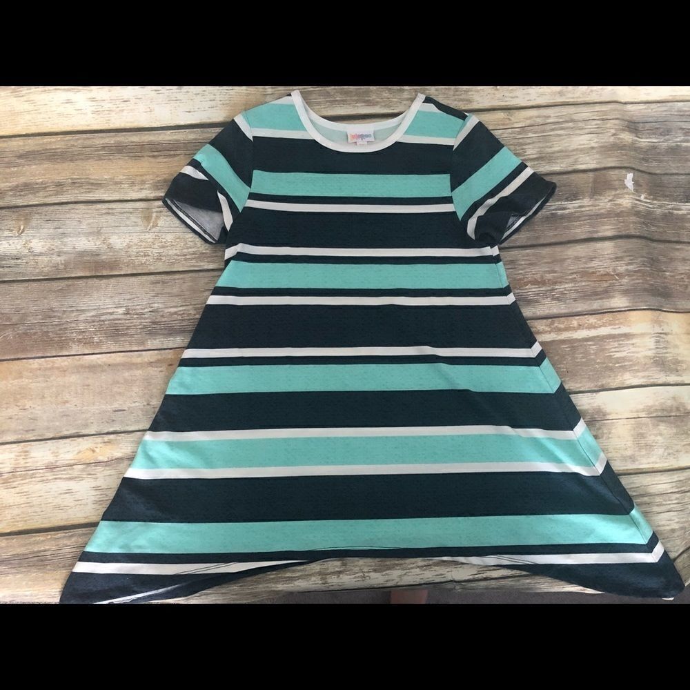 Lularoe Melissa top  